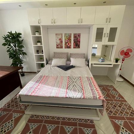 شقة في قلب القاهرة الجديدة تطل على شارع التسعين الشمالي Exterior photo