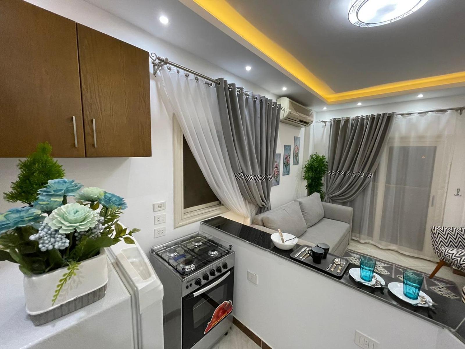 شقة في قلب القاهرة الجديدة تطل على شارع التسعين الشمالي Exterior photo