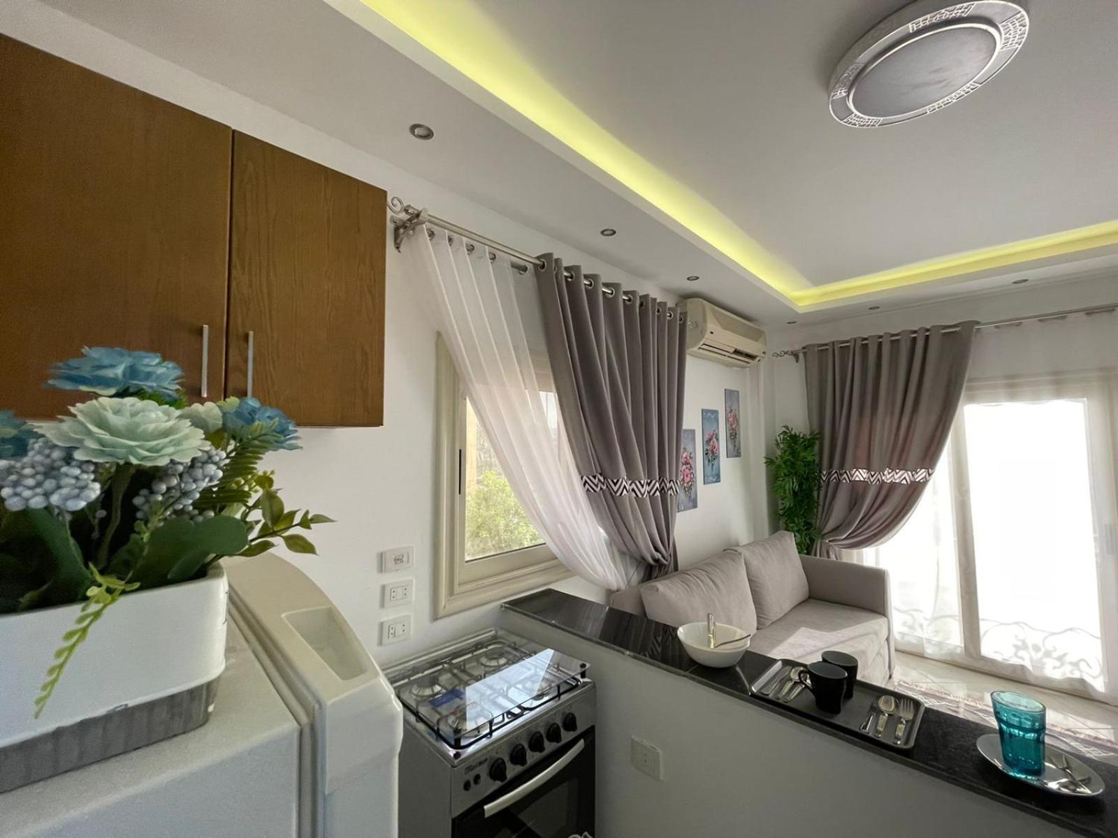 شقة في قلب القاهرة الجديدة تطل على شارع التسعين الشمالي Exterior photo