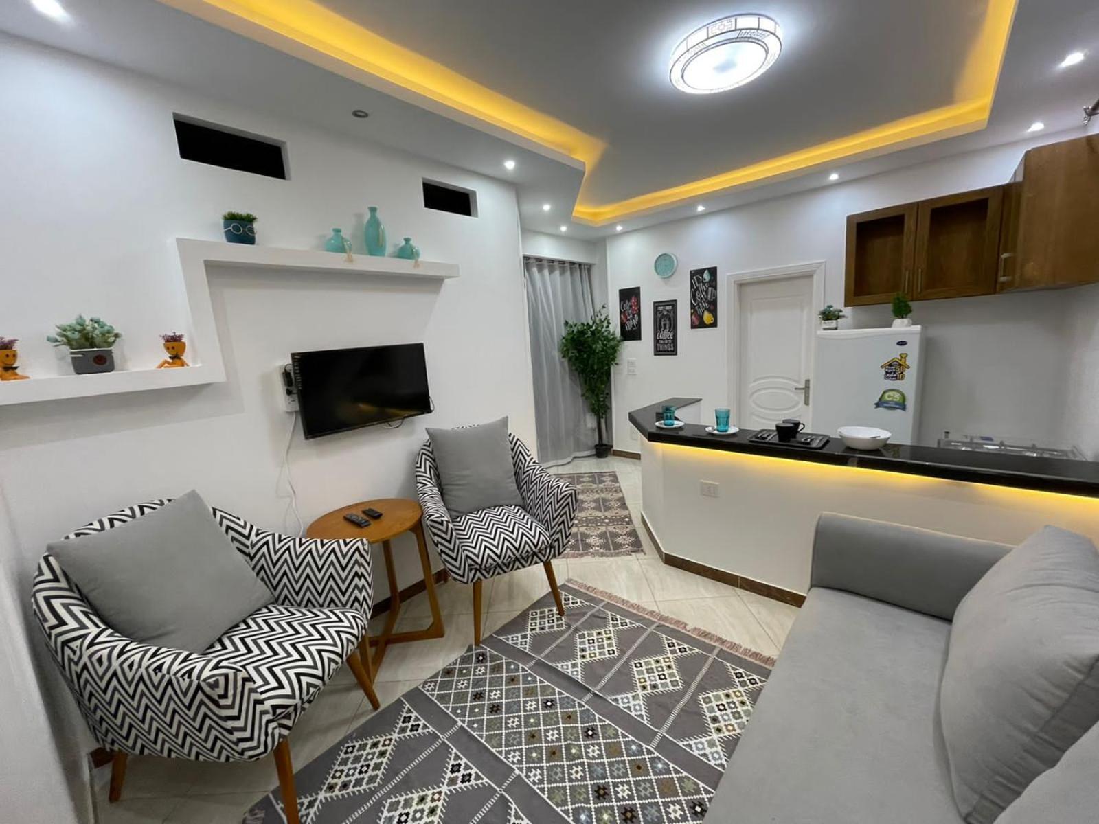 شقة في قلب القاهرة الجديدة تطل على شارع التسعين الشمالي Exterior photo
